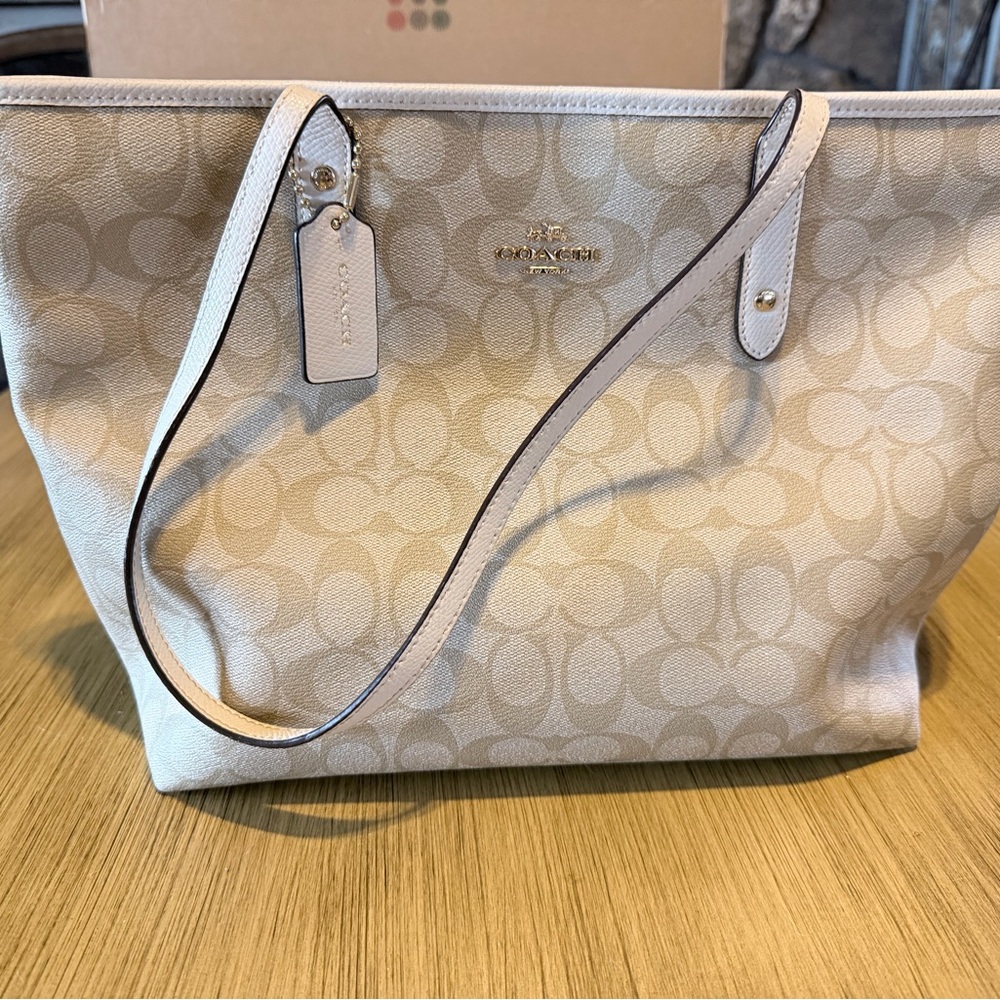 Coach Signature Light Khaki & Chalk Tote w/ Zip Top and Gold hardware